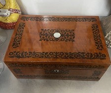 Ancienne Boîte Anglaise en