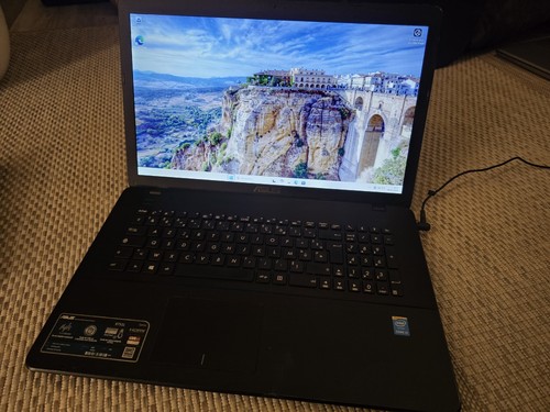 Portable asus pouces - pc,