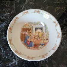 Royal Doulton Bunnykins Nursery Bowl – Mother & Baby by the Fire 1988 Bone China