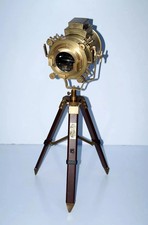 Projecteur en laiton et