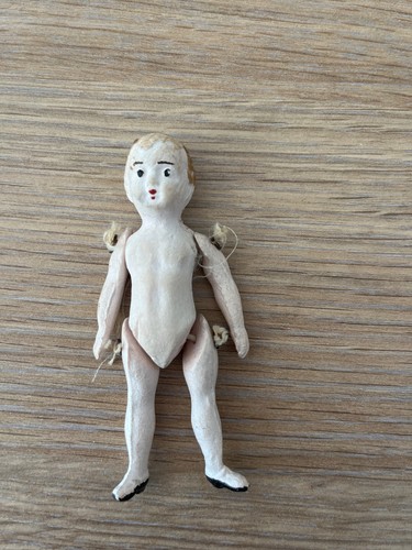 Doll ancienne petite - ancienne,