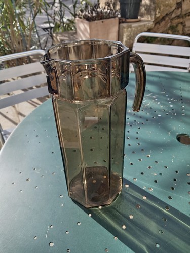 Grande carafe verre fumée - grande, en