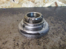 Ecrou de colonne de direction