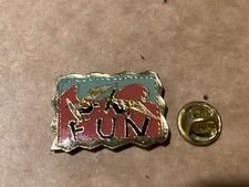 pins FUN PLANCHE a VOILE sport