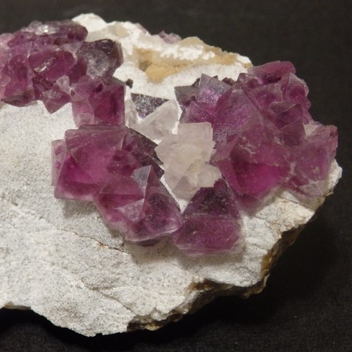 Fluorite octaédrique violette - octaédrique,