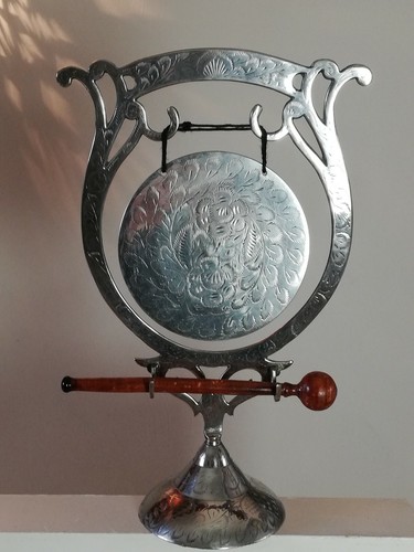 Gong ancien asiatique - ancien,