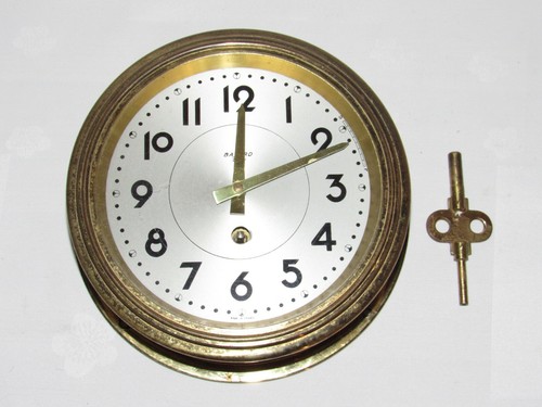 11h4 ancienne horloge - 11h4,