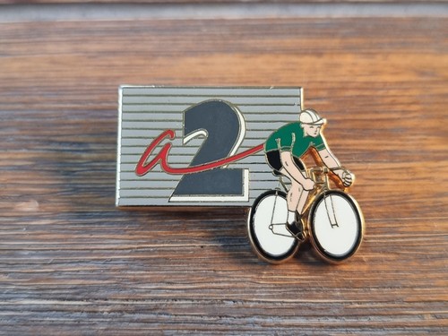 Pins media antenne cycliste - pins,