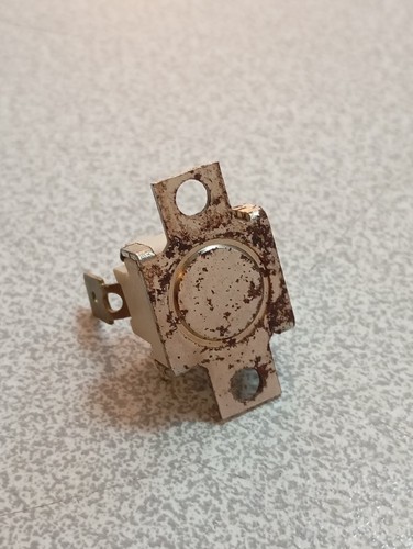 16a 250v t300 271 - t300, elth