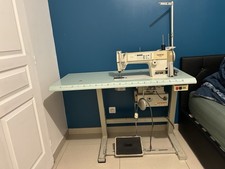 machine à coudre plate