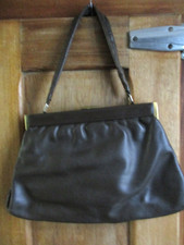 sac à main en cuir marron