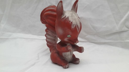 Nestlé mascotte écureuil - nestlé,
