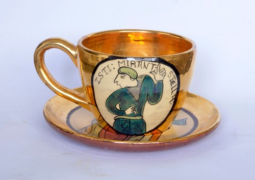 Tasse sous dorées à - tasse,