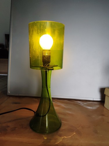 Ancienne lampe pop - pop, verte