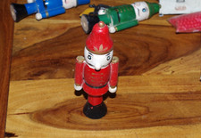 ANTIQUE WOODEN SOLDIER 170mm Red HAZELNUT BREAKER TYPE FIGURE OR KEEL SET