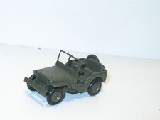 DINKY TOYS jeep willys avec