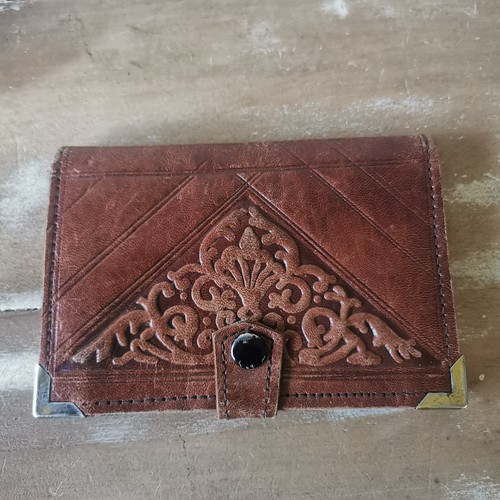 Ancien porte feuille cuir - feuille, en