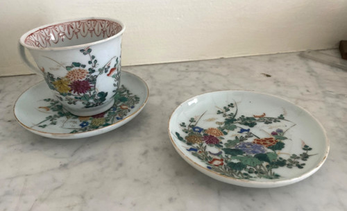 Une grande tasse - tasse, et