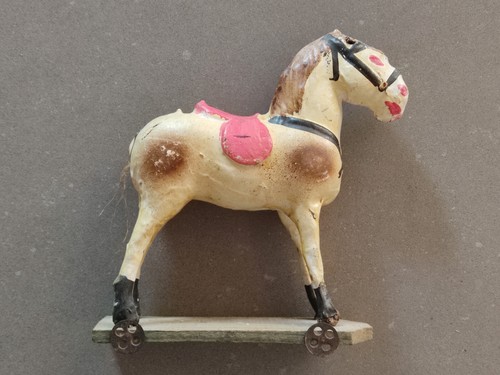 Ancien jouet trotteur - ancien,
