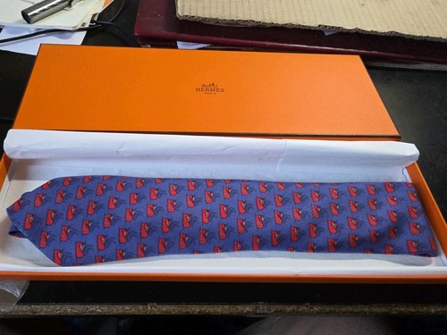 Cravate hermes dans boite - cravate,