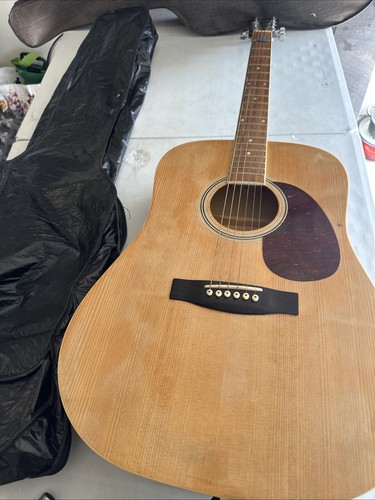 Vintage guitare acoustic
