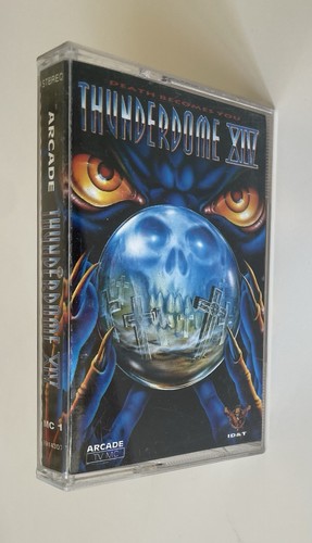 Cassette audio thunderdome - k7,