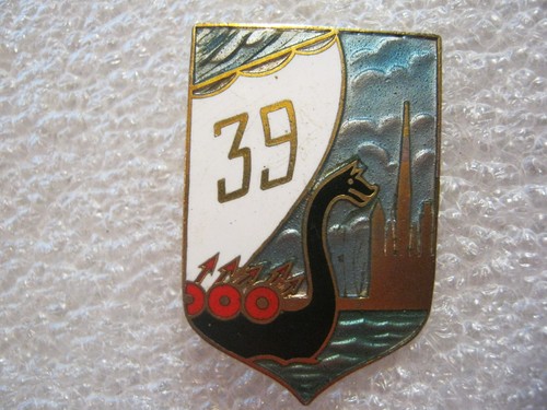 Ancien insigne email - insigne,
