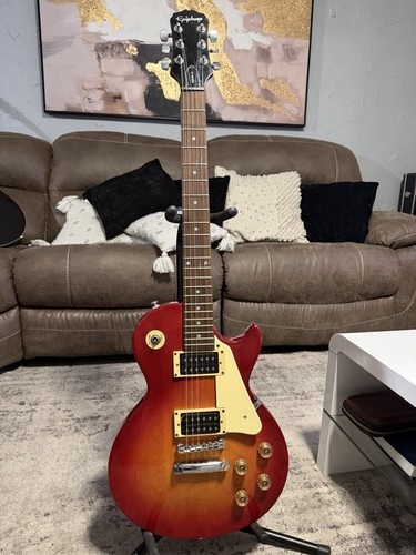 Vintage guitar les - vintage,