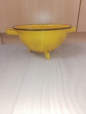 Ancienne Passoire En Tôle