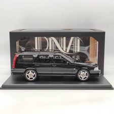 DNA Collectible DNA000232 Volvo V70 R P80 black 1/18 