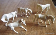LOT OF 5 ADVERTISING FIGURES JACQUET / LES HORSES # 02