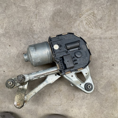 Moteur essuie glace - essuie-glace, avant