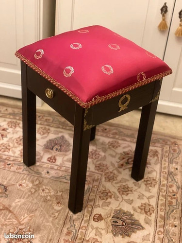 Très joli tabouret - de, salon