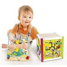 Cube D'Activités En Bois Avec