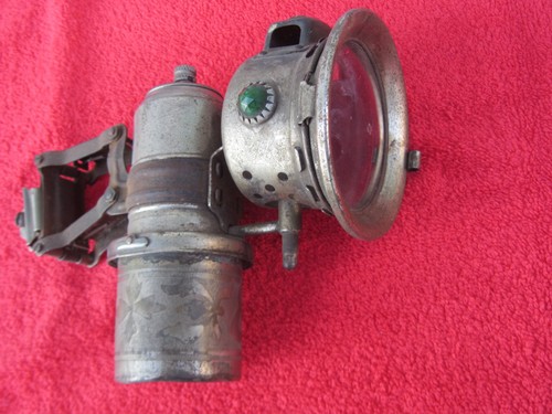 Lampe carbure vélo