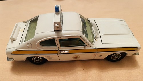 Dinky toys ford - capri,