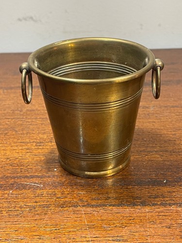 Ancien petit récipient - ancien, style