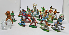 AW840 STARLUX FAR WEST LOT OF 22 BROKEN COWBOY INDIAN FIGURES TO RESTORE