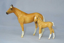Breyer SM Foal + Stone Chip