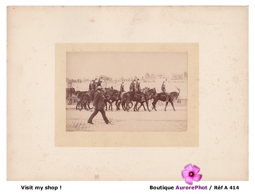 Paris militaires cuirassiers - paris,,