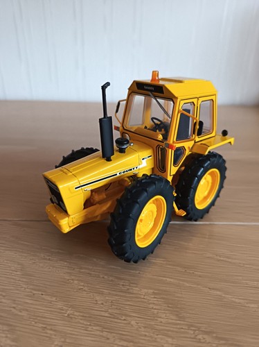 Tracteur ford county 1174 - ford,