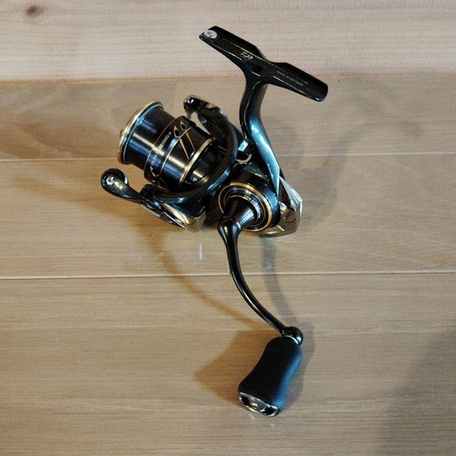 Moulinet toupie léger daiwa - toupie,