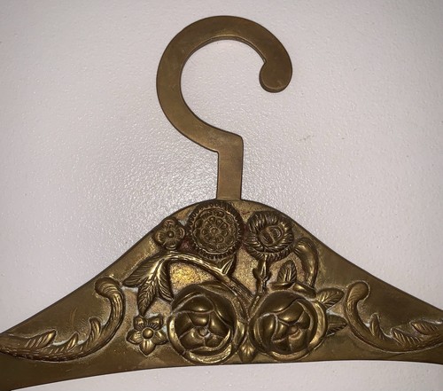 Cintre porte manteau période - cintre,