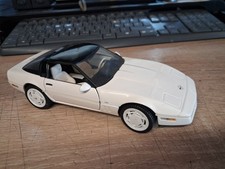 Voiture miniature MEDAILLER