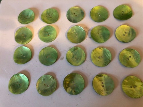 Lot boutons en - 20,