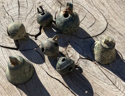 Lot petites cloches - 2, et