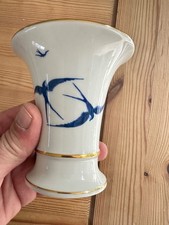 petit vase en porcelaine