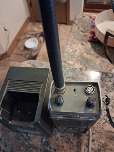 Narco 830 vhf handheld - 830,