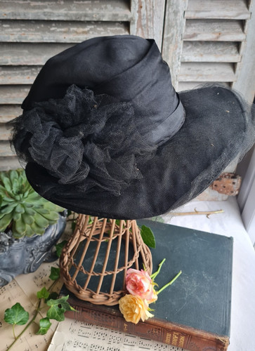 Ancien grand chapeau femme - grand,