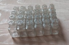 LOT DE 24 FLACONS EN VERRE